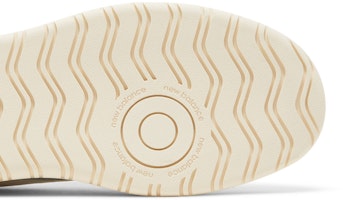 뉴발란스 302 '화이트 문빔' (New Balance 302 'White Moonbeam') CT302OB Purchase 뉴발란스 302 '화이트 문빔' (New Balance 302 'White Moonbeam') CT302OB