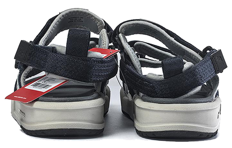 Shop New Balance 3205系列 灰藍 涼鞋