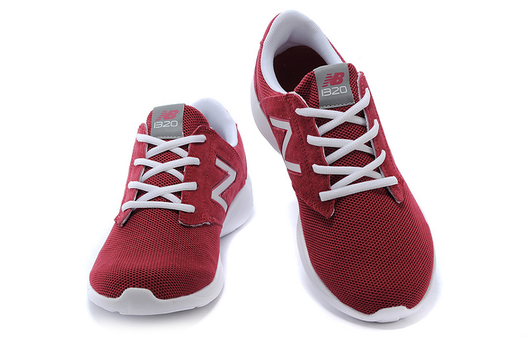 Lookbook New Balance 320 Low-Top Rosso ''Bordeaux'' ML1320RW