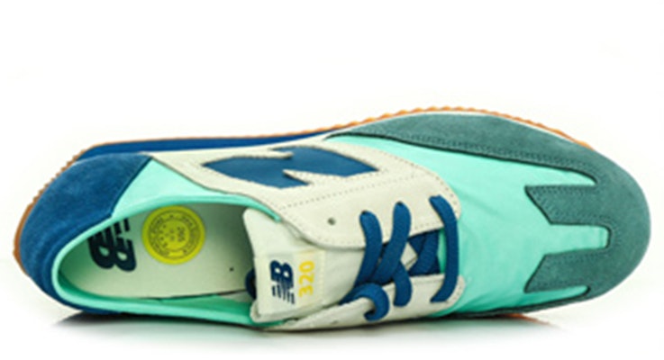 New Balance 320 Retro 'Biru' M320CHI Lookbook New Balance 320 Retro 'Biru' M320CHI