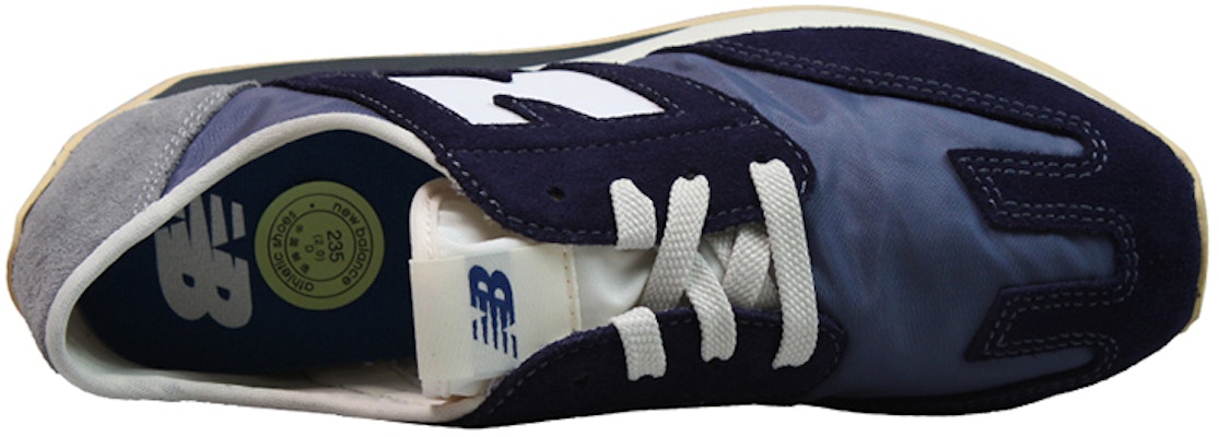 Sneakers New Balance 320Series Navy U320AJ Lookbook Sneakers New Balance 320Series Navy U320AJ