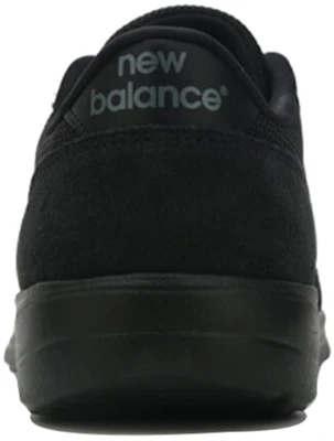 New Balance 321系列 低筒復古跑步鞋 男女同款 黑色 Lookbook New Balance 321系列 低筒復古跑步鞋 男女同款 黑色
