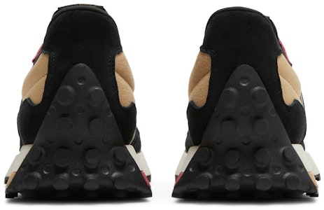 ニューバランス327 "春節ブラック" (Nyū Baransu 327 "Shunsetsu Burakku") U327CNP Details for ニューバランス327 "春節ブラック" (Nyū Baransu 327 "Shunsetsu Burakku") U327CNP