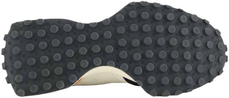 New Balance NB 327 耐磨 低筒 跑步鞋 男款 米藍黑 Shop New Balance NB 327 耐磨 低筒 跑步鞋 男款 米藍黑