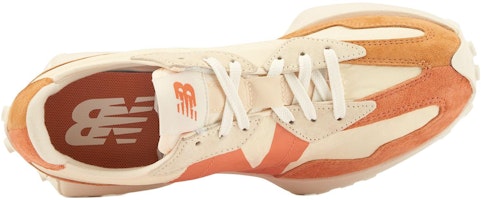 New Balance 327 '夏威夷果奶油' U327MC Lookbook New Balance 327 '夏威夷果奶油' U327MC