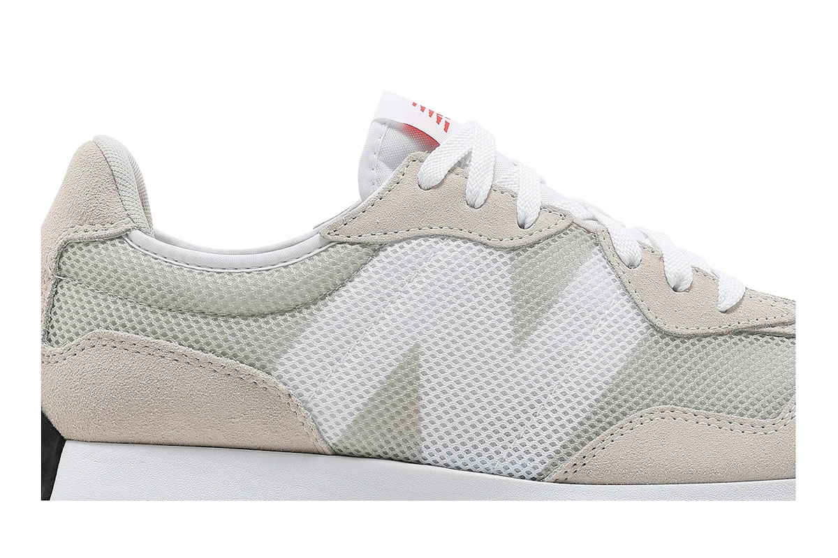 New Balance 327 'Moonbeam'