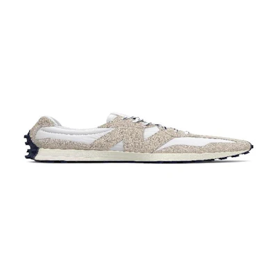 NB 327 'White Beige'