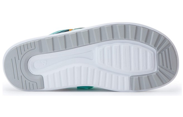 Shop New Balance 330 Sandal Gesper Hijau SDL330BY