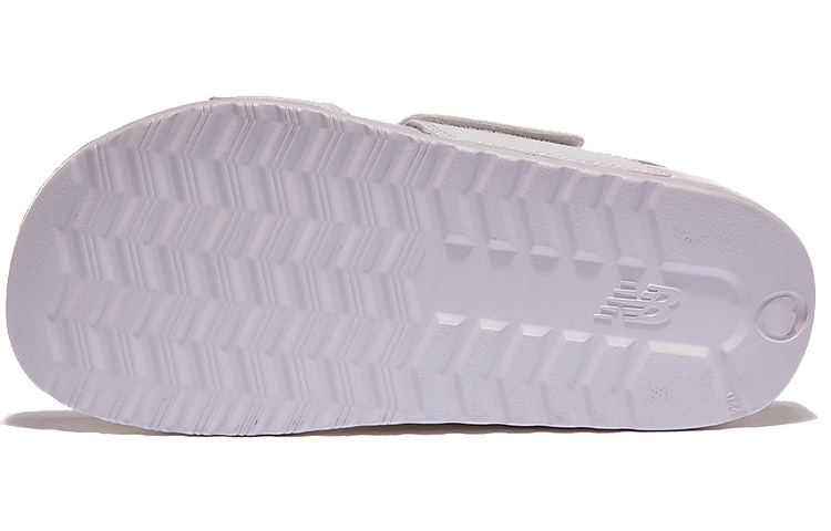 Shop New Balance 3601系列 輕便舒適休閒涼鞋 灰紫色