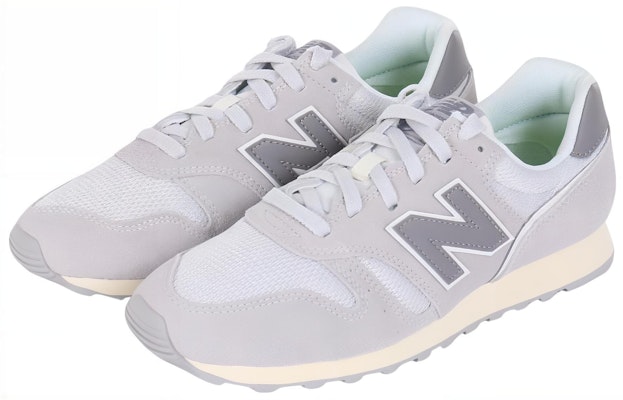 New Balance 373 'Gris Claro' ML373TK2 Lookbook New Balance 373 'Gris Claro' ML373TK2