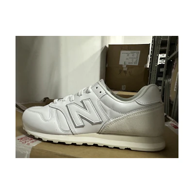 NB 373 'Vintage Running'