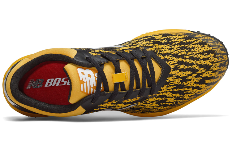 Lookbook New Balance 4040v5 黃色