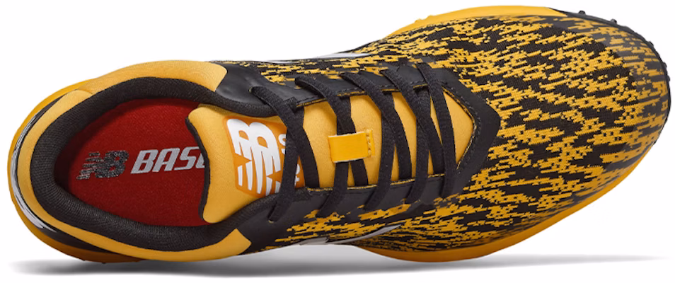뉴발란스 4040v5 옐로우 (New Balance 4040v5 Yellow) T4040BY5 Lookbook 뉴발란스 4040v5 옐로우 (New Balance 4040v5 Yellow) T4040BY5