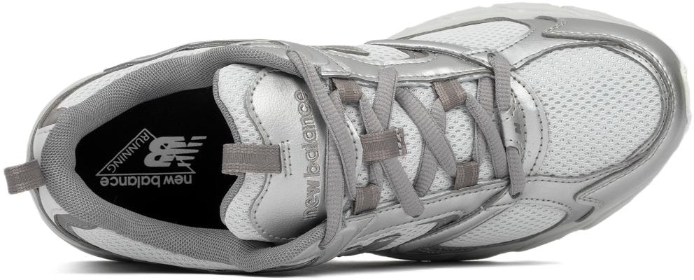New Balance 408 Seri Nyaman Bernapas Perak ML408J Lookbook New Balance 408 Seri Nyaman Bernapas Perak ML408J
