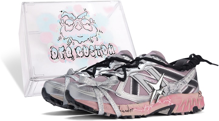 New Balance 410 'Da Vinci Thunder Graffiti' Sepatu Pria/Wanita MT410KR5(TeamM-TUNDER-BOX) Buy New Balance 410 'Da Vinci Thunder Graffiti' Sepatu Pria/Wanita MT410KR5(TeamM-TUNDER-BOX)