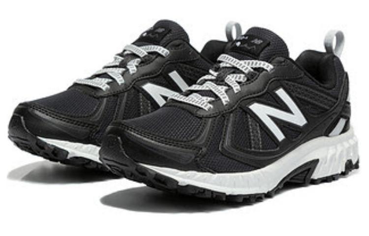 Shop New Balance NB 410 v5 網眼休閒 低筒 跑步鞋 男女款 黑白 2E寬