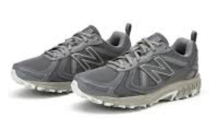 Shop New Balance NB 410 V5 低筒跑步鞋 男女兼用 灰色 2E寬