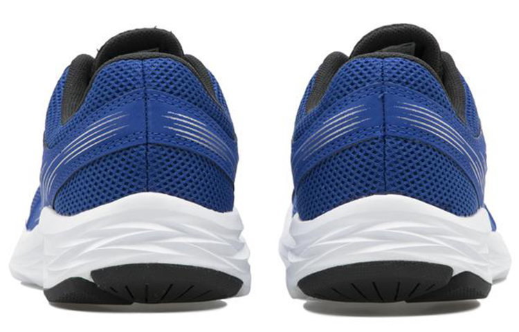 Lookbook New Balance 411 Siri Top Rendah 'Biru' M411AR1