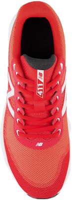 New Balance 411v2 防滑耐磨緩震跑步鞋 紅黑色 Shop New Balance 411v2 防滑耐磨緩震跑步鞋 紅黑色