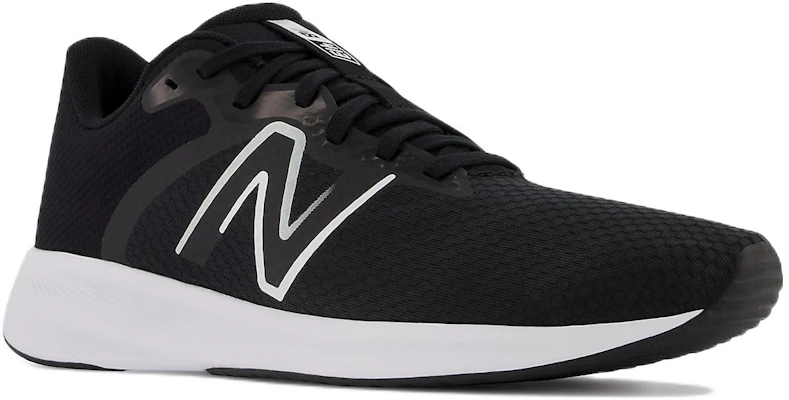 New Balance 413 v2 'Hitam Putih' M413LB2 Lookbook New Balance 413 v2 'Hitam Putih' M413LB2