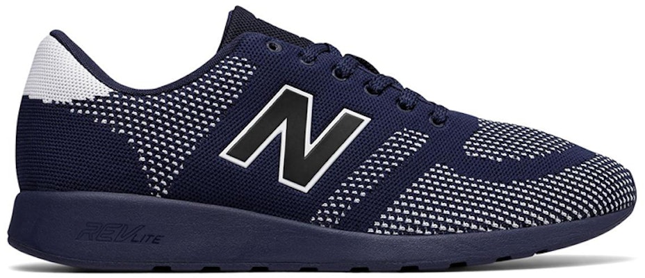 New Balance 420 Seri Sepatu Suede Re-Engineered Biru Putih Navy MRL420RE Order New Balance 420 Seri Sepatu Suede Re-Engineered Biru Putih Navy MRL420RE
