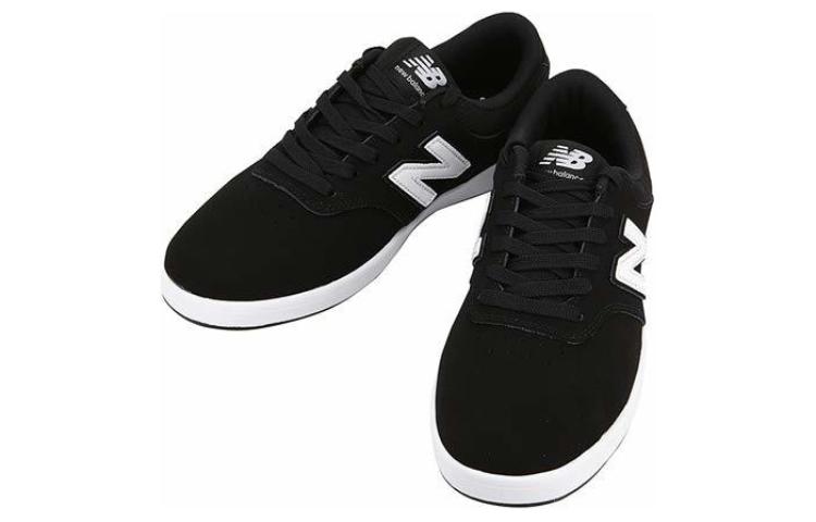 Order New Balance 424 ''Schwarz Weiß'' AM424BKW