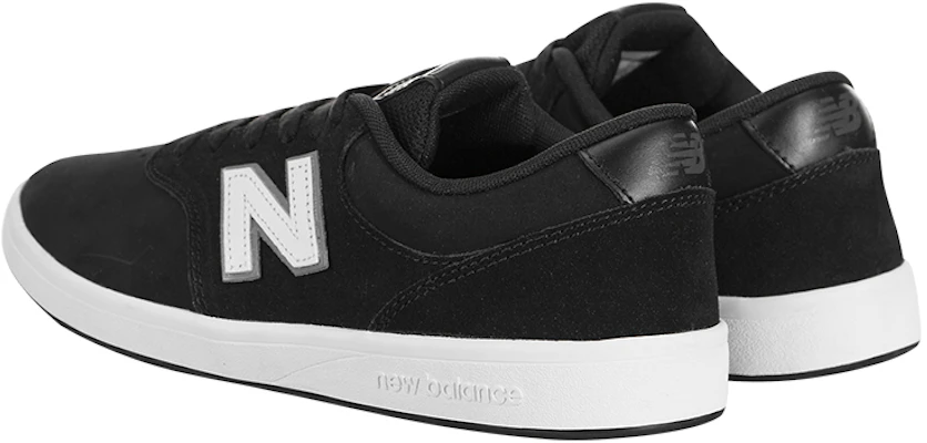 New Balance 424 'Hitam Karbon' AM424NBW Lookbook New Balance 424 'Hitam Karbon' AM424NBW