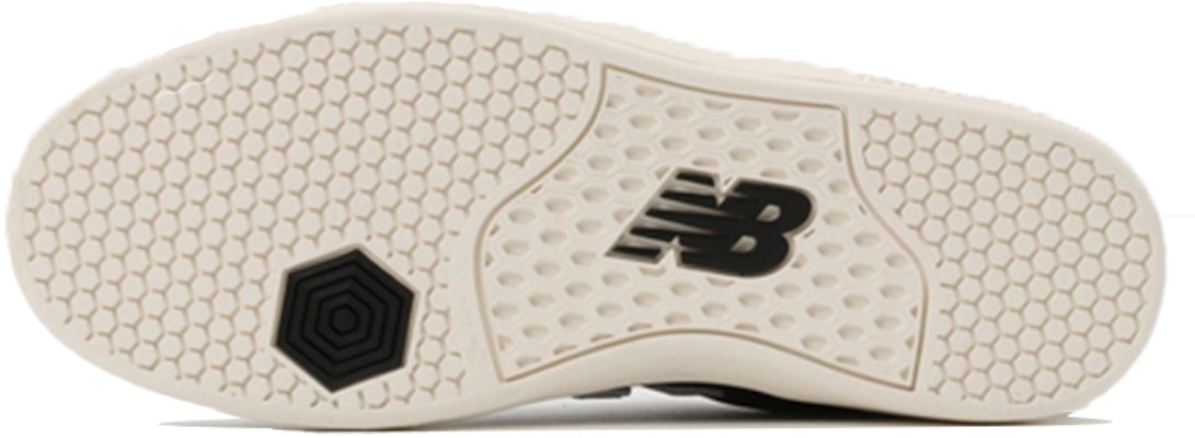 New Balance 424 Baskets ''Noir Blanc'' AM424CLU Details for New Balance 424 Baskets ''Noir Blanc'' AM424CLU