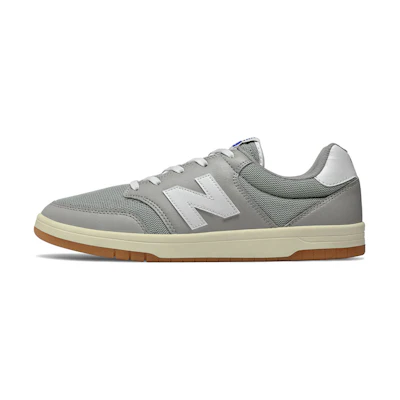 NB 425 'Grey White'