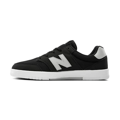NB 425 Black/ 'White'