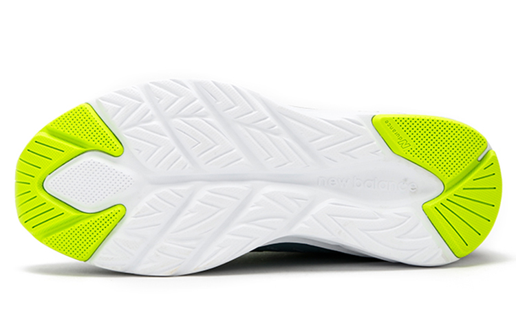 Shop New Balance 490系列 舒適透氣休閒跑步鞋 灰藍色