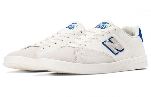 New Balance 505 'Putih Biru' Sneakers NM505SRM Lookbook New Balance 505 'Putih Biru' Sneakers NM505SRM