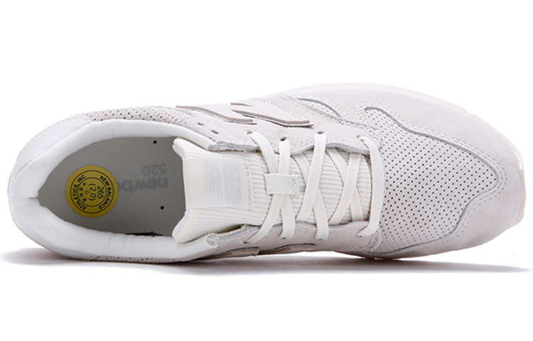 Lookbook New Balance 520 Zapatillas Gris/Rosa U520BD