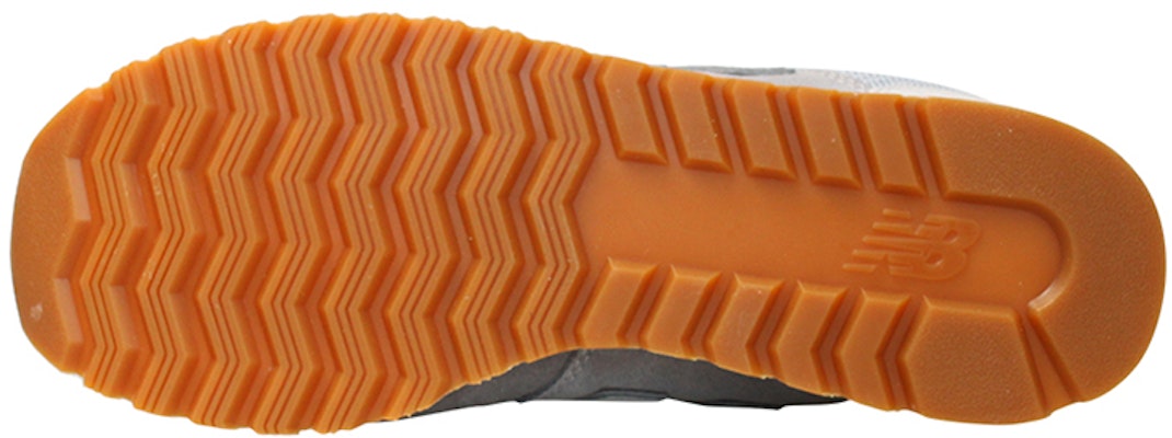 New Balance NB 520 低筒 跑步鞋 男女兼用 灰色 Shop New Balance NB 520 低筒 跑步鞋 男女兼用 灰色