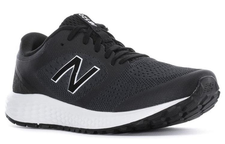 Lookbook New Balance 520 Serie Schwarz / Weiß M520LK6
