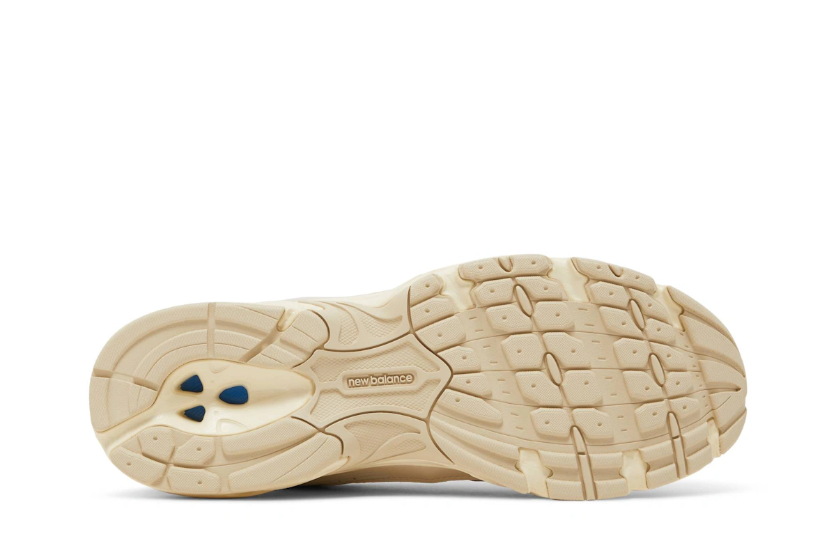 New Balance 530 'Beige Angora'