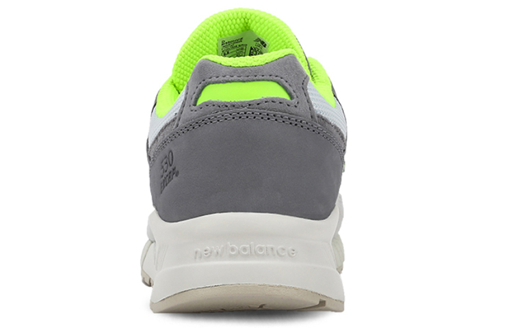 Shop New Balance 530 /Hijau 'Kelabu' M530HVZ