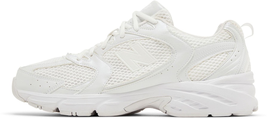 New Balance 530 'Triple White' MR530PA Lookbook New Balance 530 'Triple White' MR530PA
