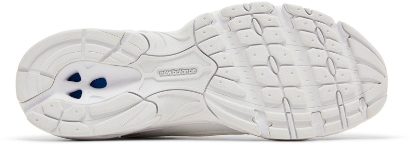 New Balance NB 530 舒適輕便 減震耐磨 低幫 跑步鞋 男款 白色 Shop New Balance NB 530 舒適輕便 減震耐磨 低幫 跑步鞋 男款 白色