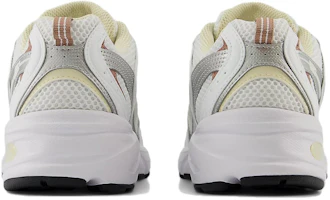Shop New Balance NB 530 復古舒適百搭防滑耐磨透氣 低筒 休閒跑步鞋 男女同款 白色