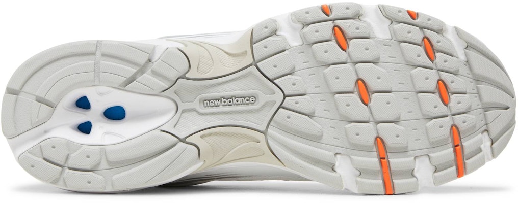 New Balance 530 'Putih Oranye' MR530AC Shop New Balance 530 'Putih Oranye' MR530AC