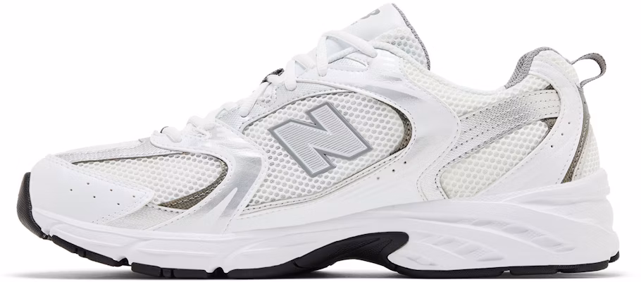 New Balance 530 '白色银色金属' MR530AD Lookbook New Balance 530 '白色银色金属' MR530AD