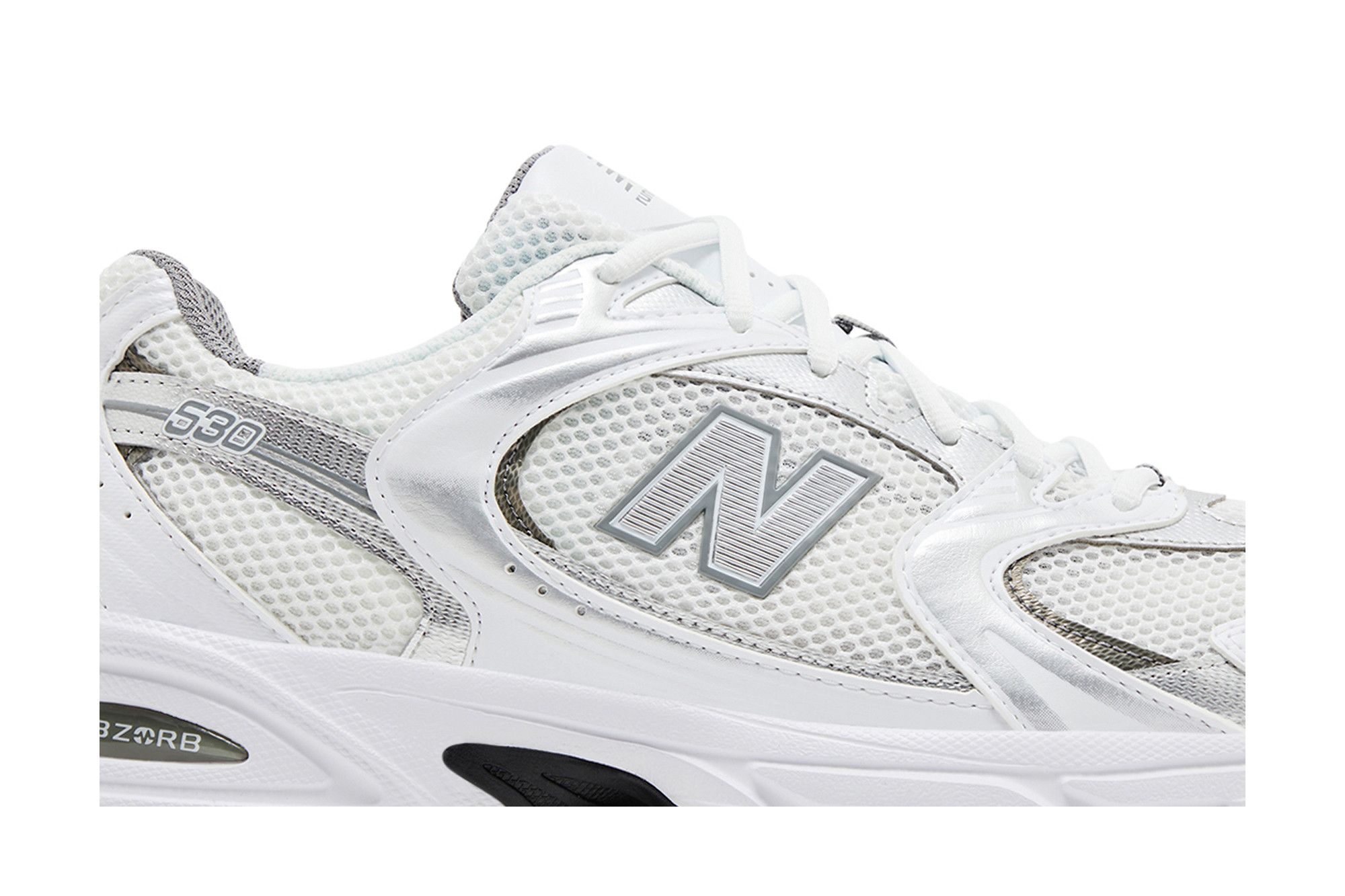 Lookbook New Balance 530 ''Bianco Argento Metallico'' MR530AD