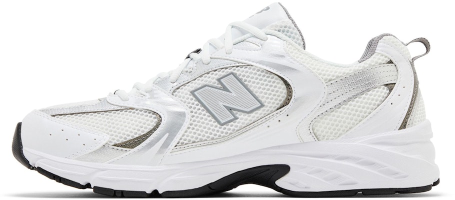 New Balance 530 ''Bianco Argento Metallico'' MR530AD Shop New Balance 530 ''Bianco Argento Metallico'' MR530AD