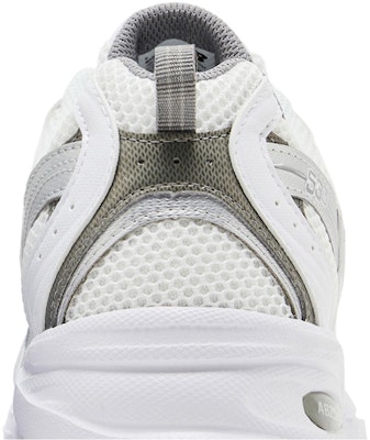 New Balance 530 '白色银色金属' MR530AD Sizing New Balance 530 '白色银色金属' MR530AD