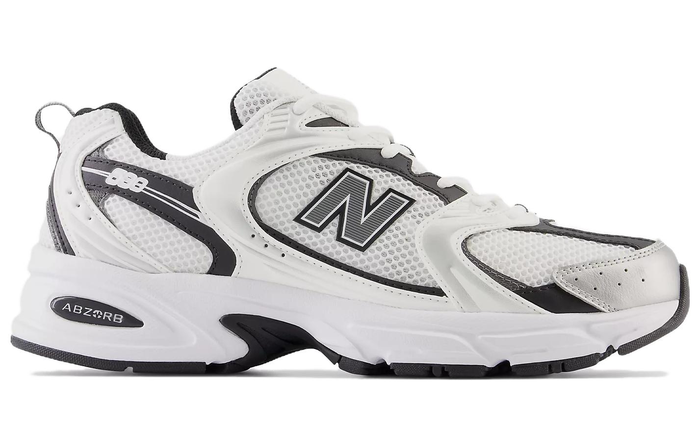 Lookbook New Balance 530 ''Bianco Argento Metallizzato'' MR530LB
