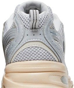 新百伦 530 '白银色金属' MR530VS Sizing 新百伦 530 '白银色金属' MR530VS