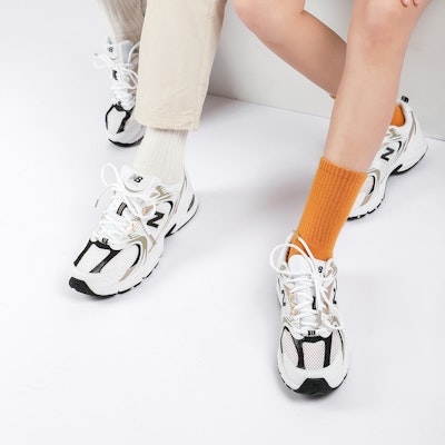 New Balance 530 'Blanco Oro' MR530UNI 2