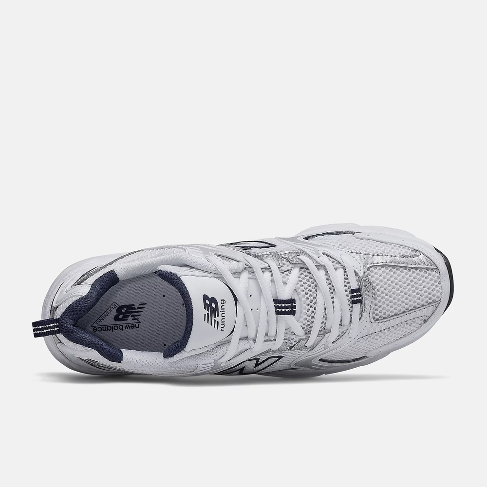 Shop New Balance 530 復古休閒中筒鞋 MR530SG-D