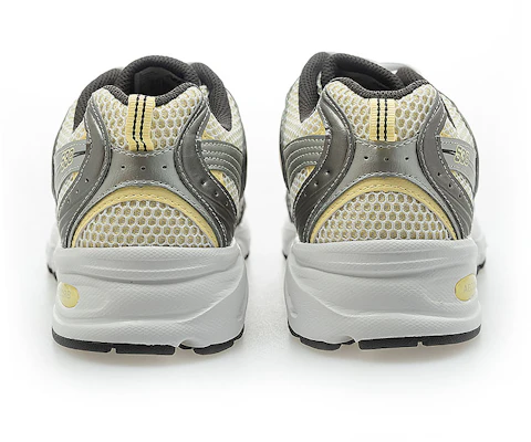 New Balance 530 Kasut Sneakers U530ADG Lookbook New Balance 530 Kasut Sneakers U530ADG